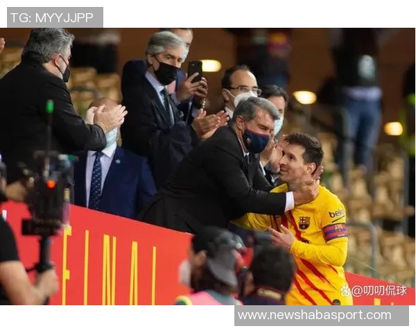 巴萨球迷怒斥梅西行为称这是对拉波尔塔的公开挑衅